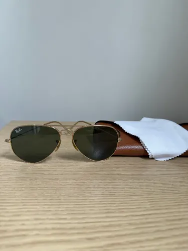 Ray ban Novo dourado 