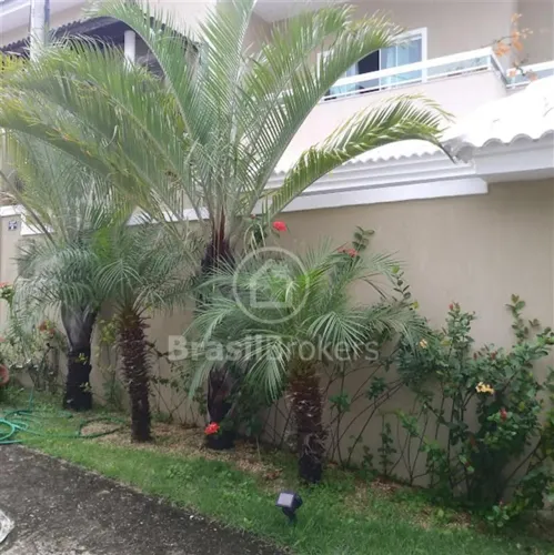 Casa á venda 263m² 4 Quartos sendo 3 Suítes Condomínio Vale do IPE