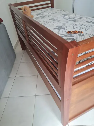 Bi cama níveis madeira pura com criado com 2 cavets