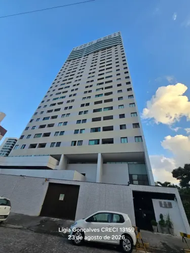 Alugo apartamento com 2 quartos, suíte e 1 vaga na Madalena - Recife - PE
