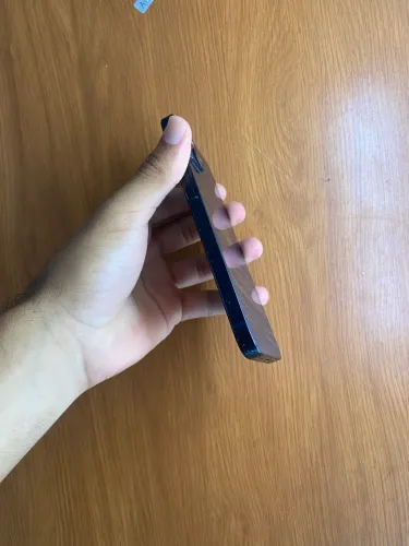 iPhone 13 128gb com acessórios