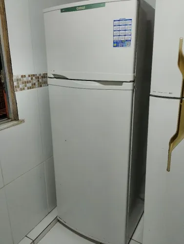 Vende se geladeira grande 