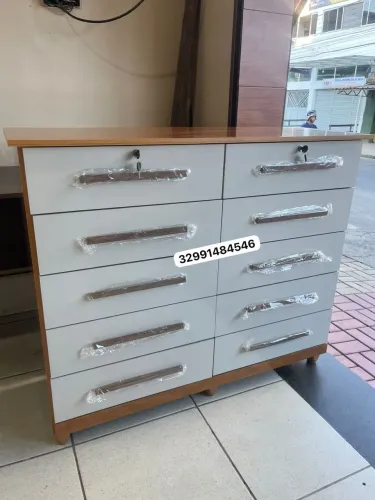 Cômoda de 10 Gavetas com Chave