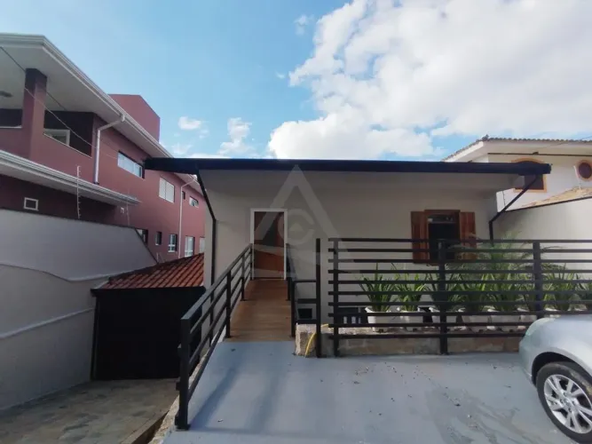 Casa para alugar em Campinas, Bairro das Palmeiras, com 4 quartos, com 339 m²