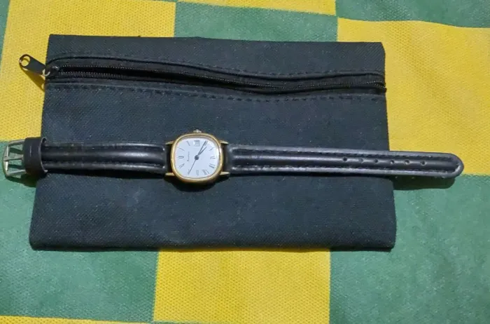 Relógio feminino mondaime