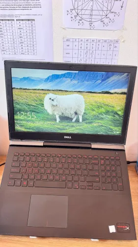 Notebook Dell Inspiron 15 Gaming 7567 em ótimo estado de conservação.
