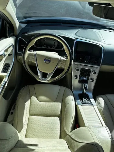 Volvo XC 60 T-5 Inscription 2.0 245 CV FWD 5P 2017