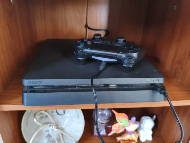 Ps4 slim 500 gb