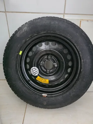 Pneu e roda Pirelli 185 65 15