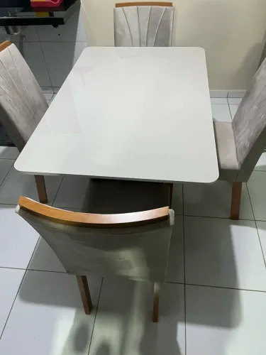 MESA DE 4 cadeiras tampo de vidro nova