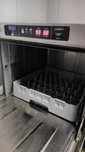 Máquina de lavar louça industrial