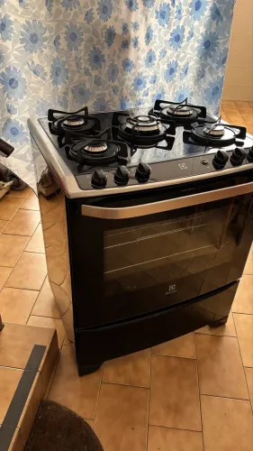Novíssimo Fogão Brastemp 5 Bocas Preto Com Mesa de Vidro e Turbo Chama !!