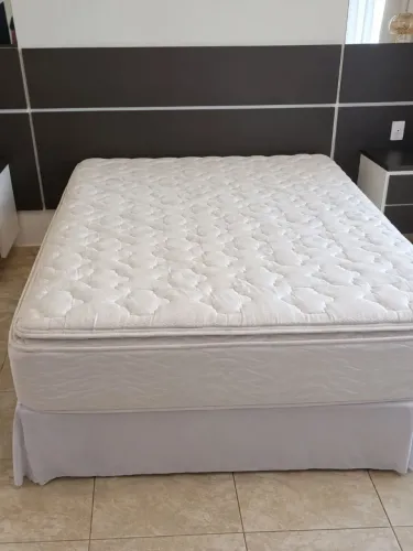 Cama de Casal com Colchão - Saccaro
