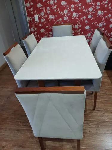 Mesa de Jantar com 6 cadeiras Made Nova