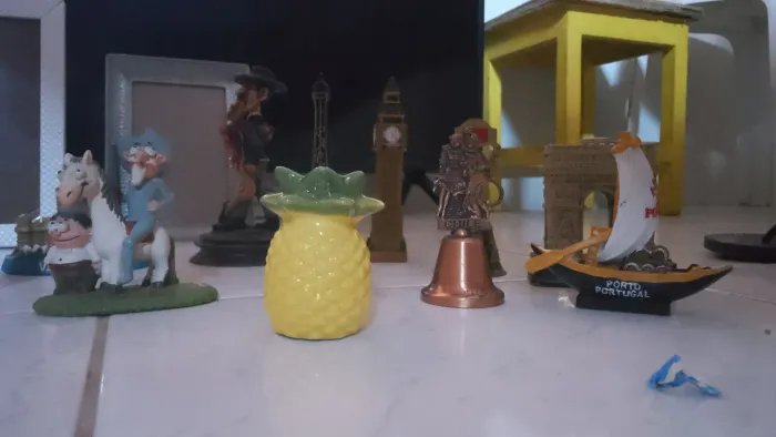 Coleção 13 souvenirs internacionais (leia a descrição!!)