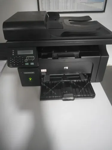 Impressora HP laser jet M1212nf MFP