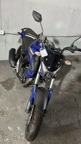 FZ15 2023 conservado