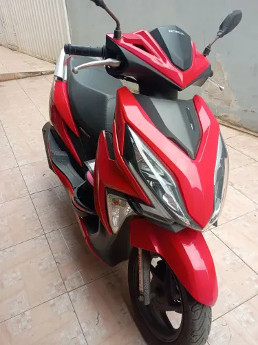 Honda elite 12mil *