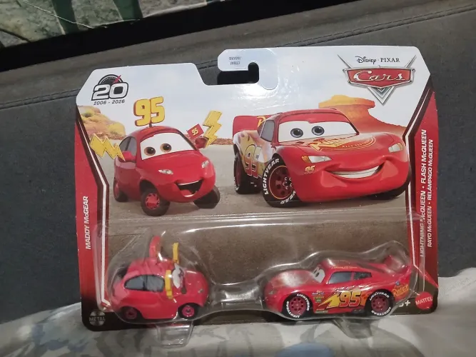 Disney pixar cars 2 pack mcqueen florida e maddy Mcgear carros 3