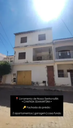 Vendo Prédio e Casa independente no fundo - Livramento de Nossa Senhora - BA
