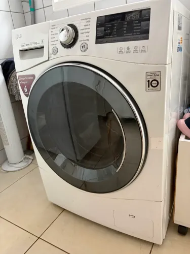Lava e Seca LG 11kg WD11WP6 - Para Conserto ou Retirada de Peças