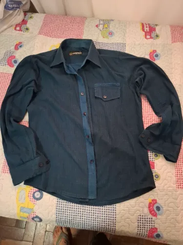 Peças de Roupas, camisa P (social) e calça tam 36