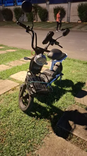Bicicleta Elétrica Estilo Scooter | Excelente Estado | Econômica e Pronta para Uso