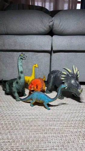 DINOSSAUROS DE BRINQUEDO