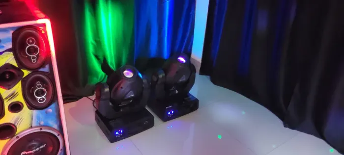 iSolution iMove 250s (IM 250S).vendo 4 moving head spot profissional
