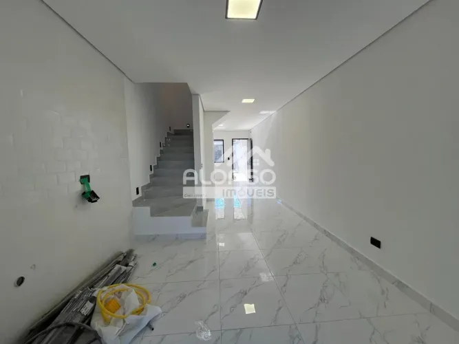 Sobrado novo a venda com 2 suites e amplo quintal - Osasco