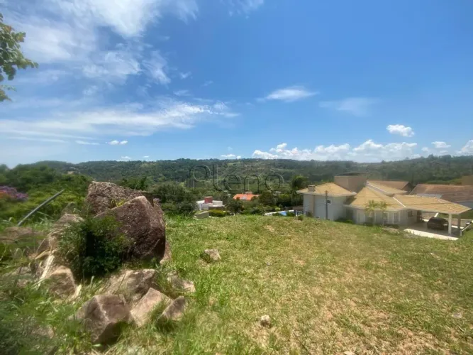 Terreno á Venda no Condomínio Moinho de Vento em Valinhos, no bairro Pinheiro.
