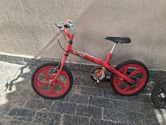 BICICLETAS INFANTIS (VENDO 1 UNIDADE TAMBÉM)