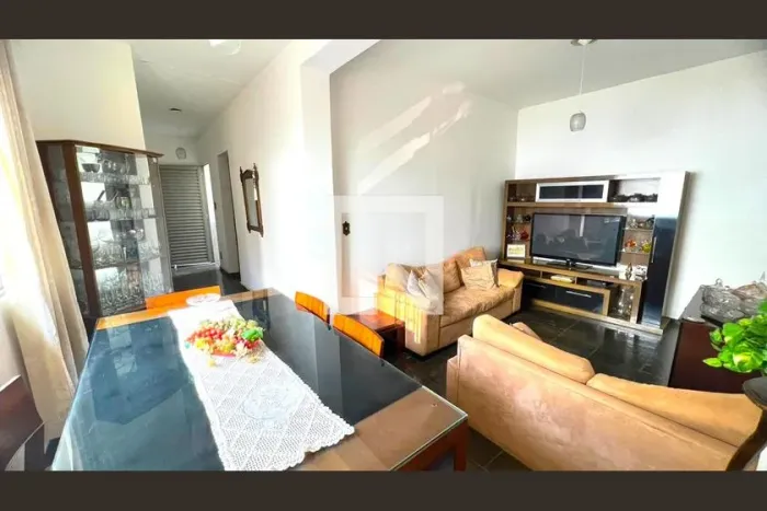 Casa à Venda - Nova Granada, 9 Quartos, 308 m2
