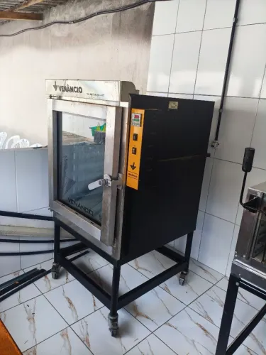 Forno elétrico marca Venâncio