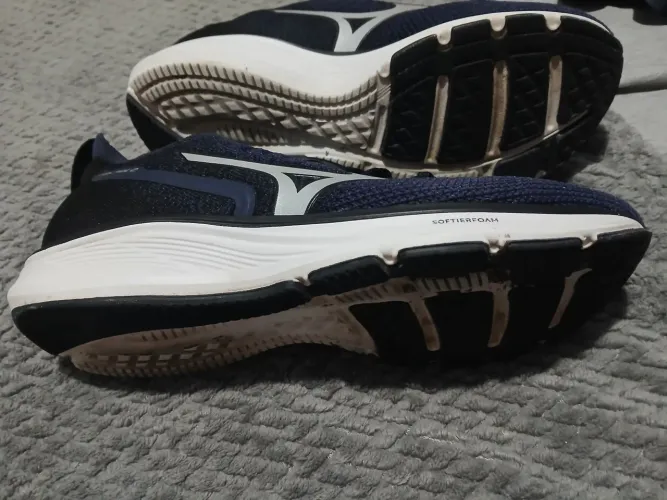Tenis mizuno lindo 
