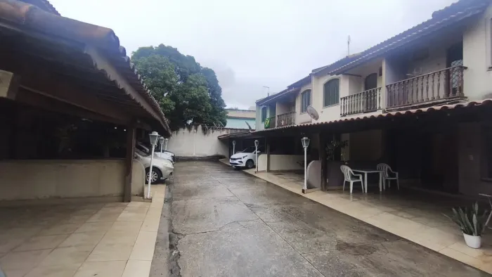 Casa em Condomínio para Locação em Nova Iguaçu, Prata, 2 dormitórios, 1 banheiro, 2 vagas