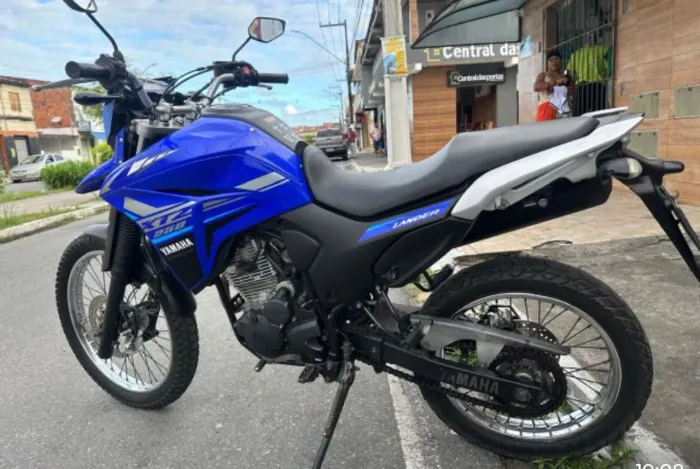 Vendo xtz ano 2020/2021 completa