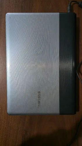 Notebook Samsung NP300E4C (modelo NP300E4C-AD2BR)