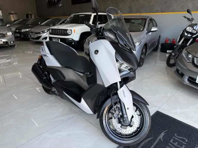 Yamaha Xmax 250 abs 2025