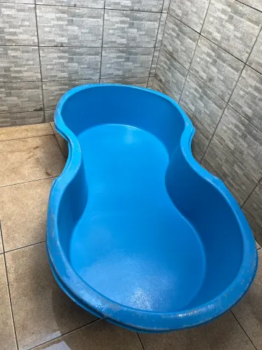 Piscina em ótima condição 