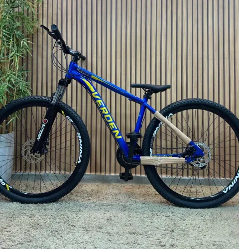 BICICLETA ARO 29 COM MACHA NOTA FISCAL E GARANTIA ?