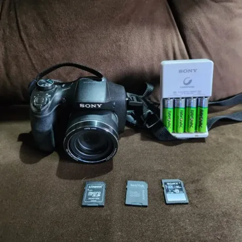 Câmera Digital Sony com Caregador de Pilhas Original Olx Pay