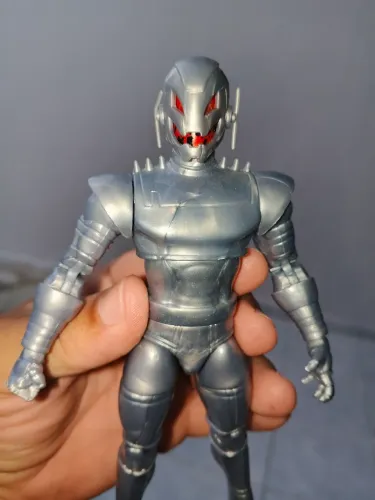 ULTRON MARVEL LEGENDS 
