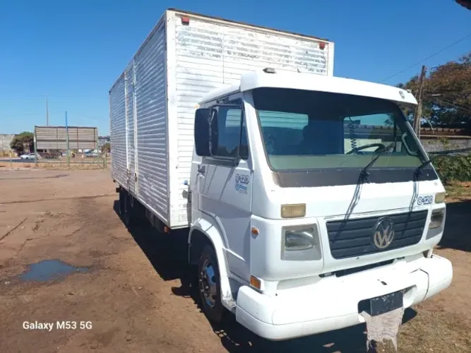 Caminhão VW 8.120 2003 motor MWM X10