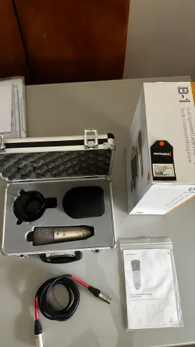 Microfone Behringer B-1 Condensador Cardioide (totalmente original, comprado na serenata)