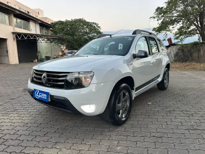 Renault Duster Dynamique 2.0 Hi-flex 16V Aut. 2015