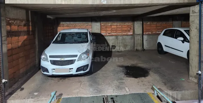 Garagem Comercial