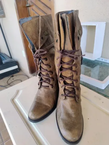Bota orcade couro legítimo cano alto 35