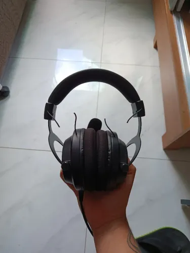 Com defeito! Headset Gamer Mancer Aura Rainbow 50MM Preto