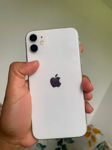 iPhone 11 novo igual a zero 64 g